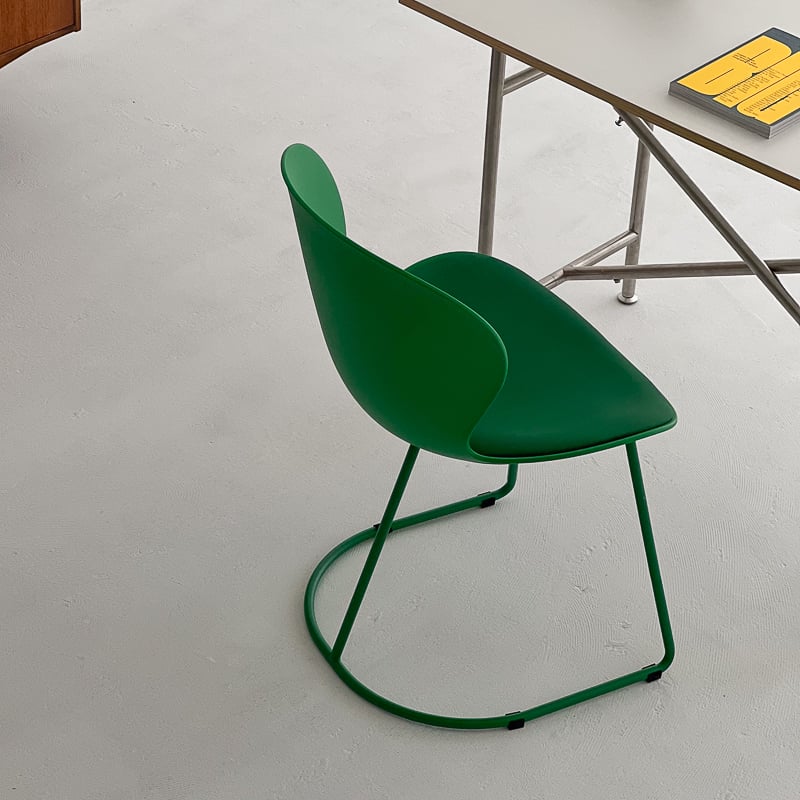 chair-03079 アイアンレッグ シェル型 ダイニングチェア | ART OF BLACK