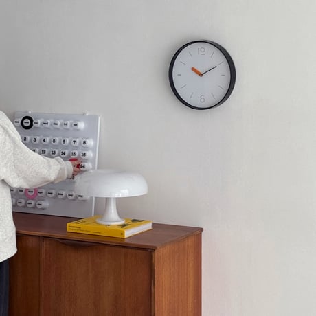 clock-03088　accent clock hands ラウンド ウォールクロック 掛け時計 静音