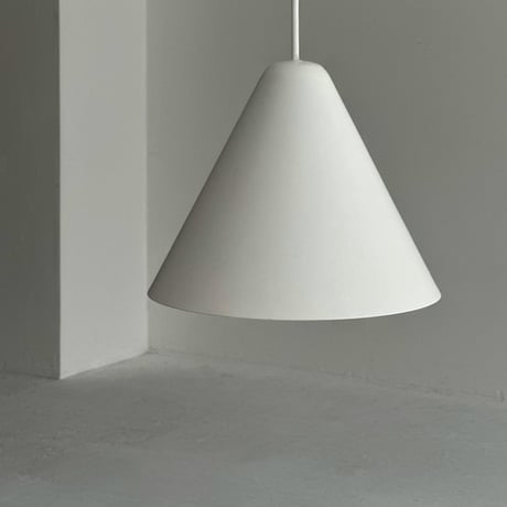 light-03315　triangle ペンダントライト 口金E26