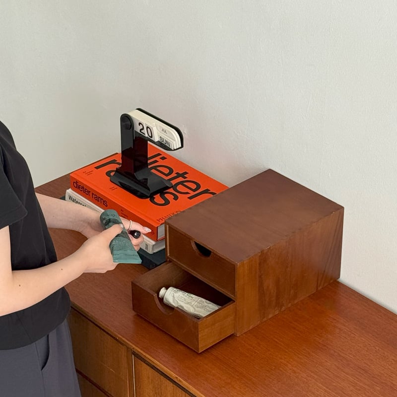 フォロワ様20円割引あり！ 5C キューデッキ　40枚　+スリーブ付きです！ 完成品コレクションケース キューブボックスα （可動棚付き