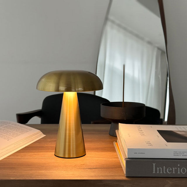 light-03134 USB mushroom テーブルランプ フルタッチ式 コードレス |