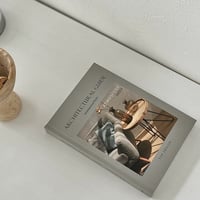 予約販売10月上旬～10月中旬頃発送予定　book-03004　ARCHITECTURAL GUIDE  ディスプレイブック ハードカバー 洋書 1冊売り