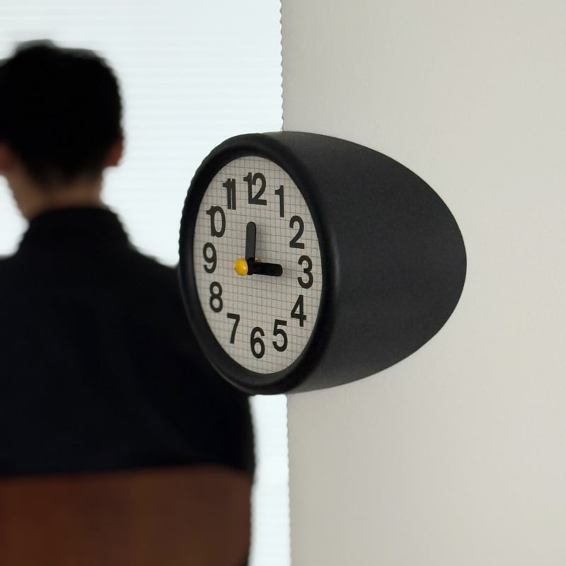 clock-03111 Black コーナー専用 ウォールクロック 壁掛け時計 静音