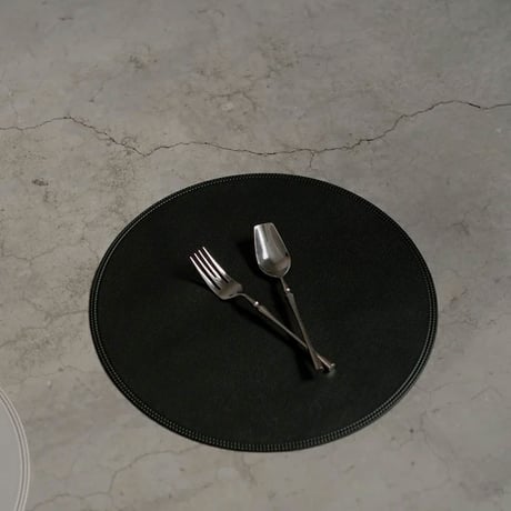 tablecloth-03070　ヴィーガンレザー ラウンド ランチョンマット 直径38cm 同色2枚セット