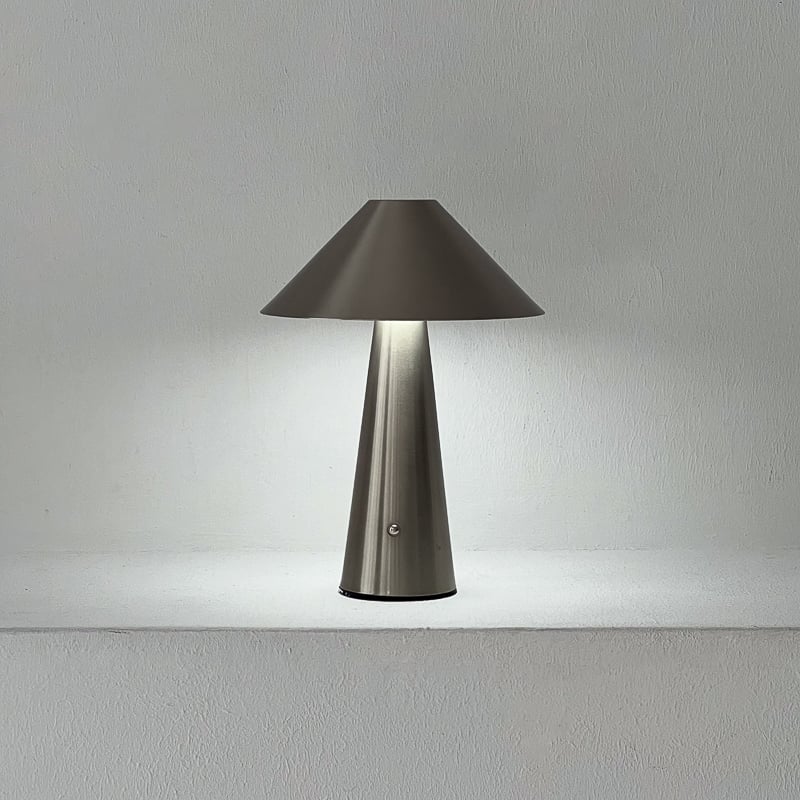 light-03346 USB アイアン テーブルランプ コードレス LED | ART