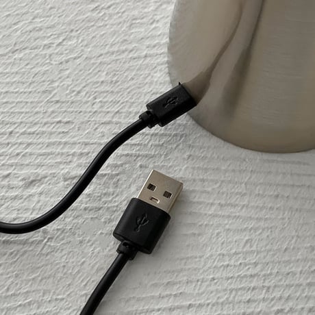 light-03379　USB mushroom シルバー テーブルランプ フルタッチ式 コードレス