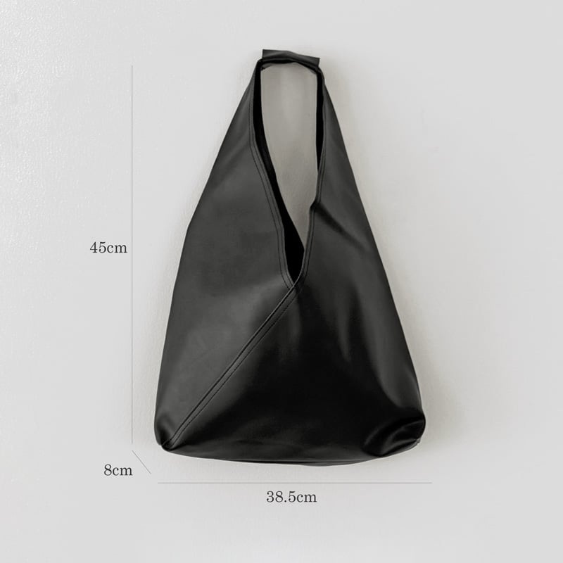 bag-03004 エコレザー トライアングルトートバッグ ブラック | ART OF