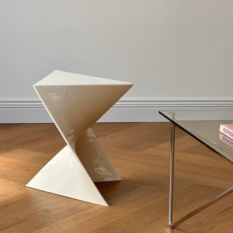 日本未入荷BLACK DESIGNサニーサイドテーブル