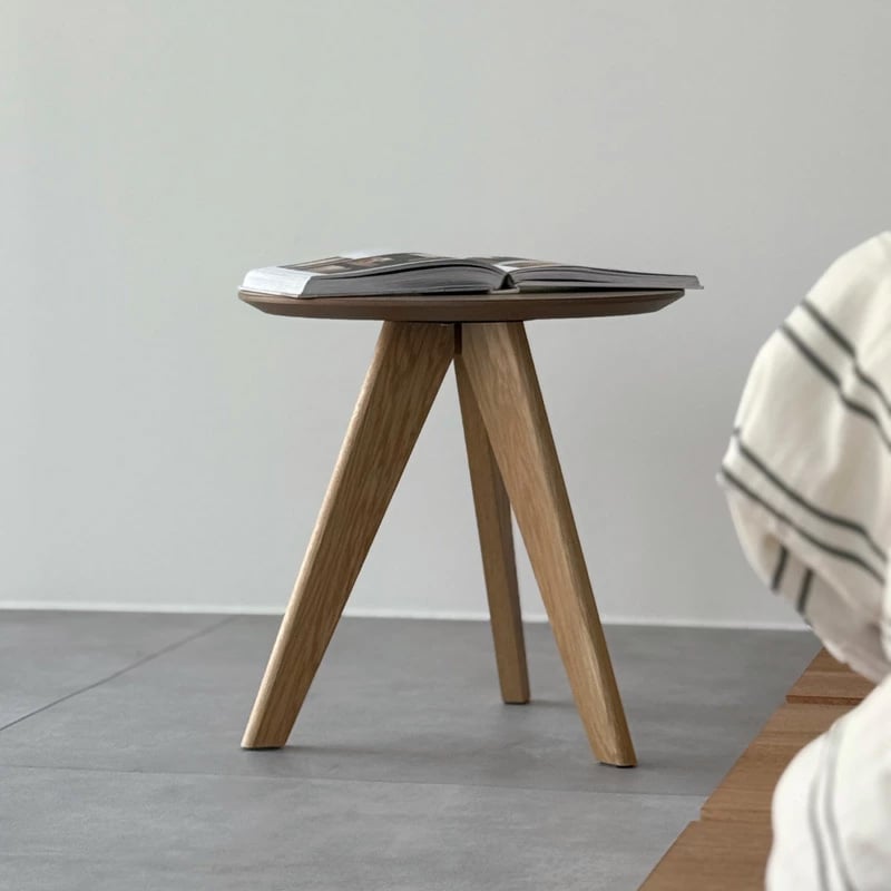 栃の木sidetable 栃の木sidetable 栃の木sidetable ZX-Table-1.svg