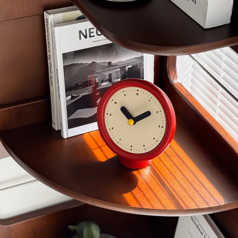 clock-03098 red スタンド付き ラウンド テーブルクロック 置き時計