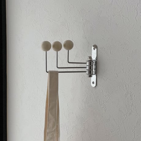 wall-03081　3連 スライドボールフック