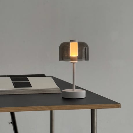 light-03358　USB スモークグレー ポータブルランプ