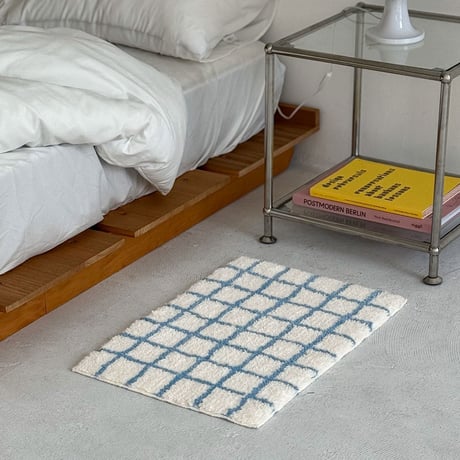 予約販売6月下旬～7月上旬頃発送予定　mat-03071　ブルー グラフチェック ラグ 40×60cm