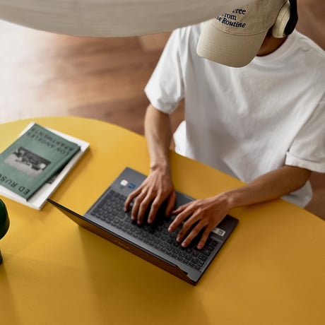 予約販売6月中旬～6月下旬頃発送予定　table-03227　プライウッド イエロー オーバルデスク 140cm×87cm