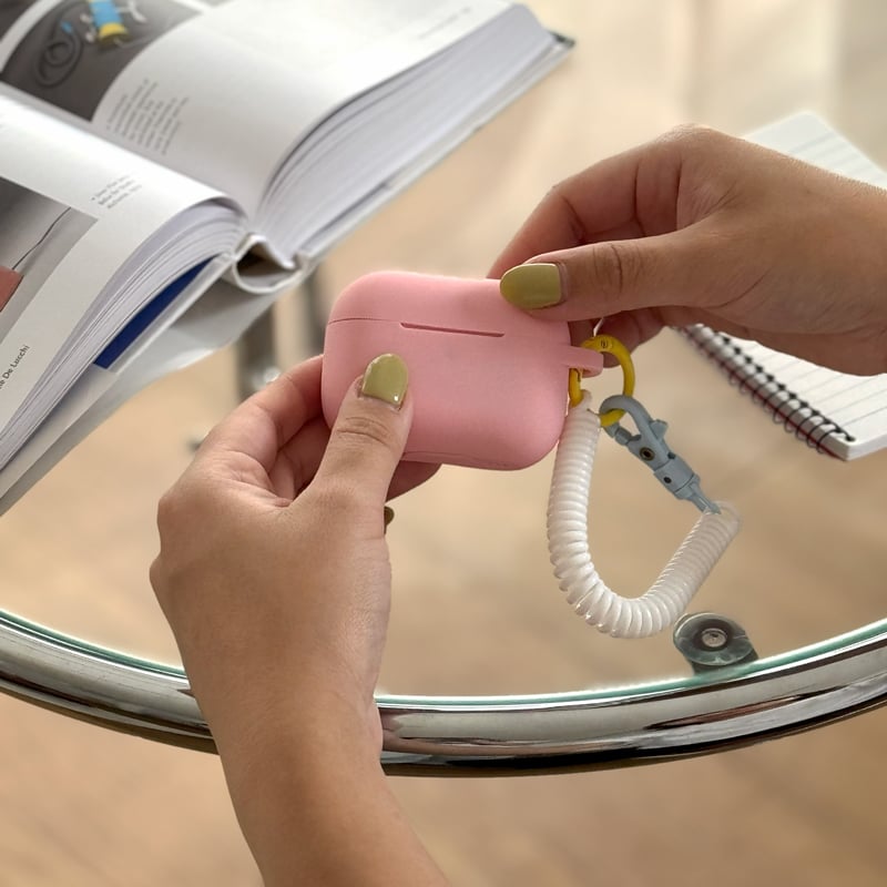 airpods-03006 マルチカラー コイルストラップ付き AirPods ケース | A