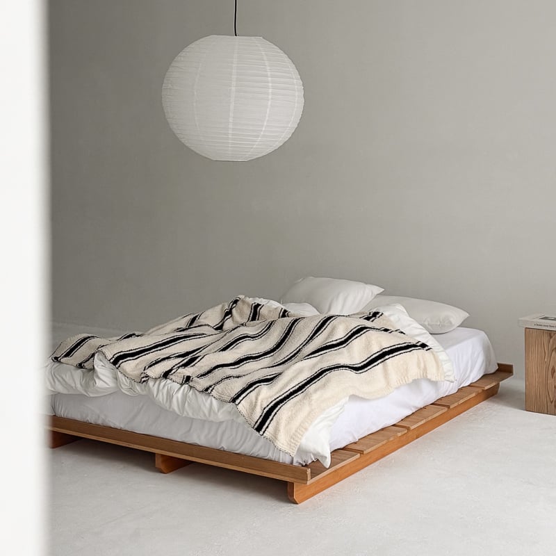 KILLSTAR PAGAN ラウンド ブランケット ベッドスプレッド bedthrow-03018 ストライプ ブランケット ベッドスロー オフ×ブラック