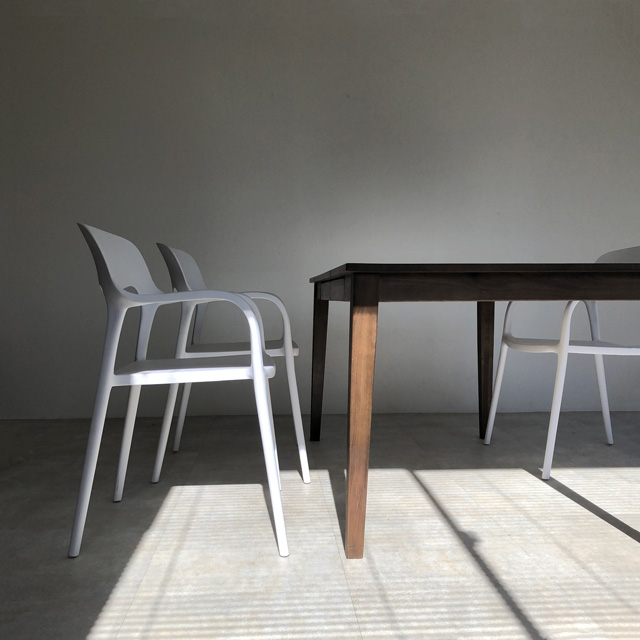 chair-03010 受注販売 ポリプロピレン 肘付き スタッキング chair-03010 受注販売 ポリプロピレン 肘付き スタッキング