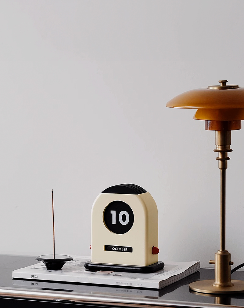 calendar-03016 スペースエイジデザイン カード式 卓上 万年