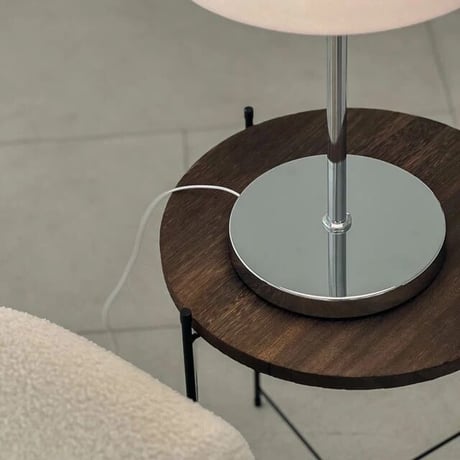 light-03143　USB semicircle ホワイトシェード テーブルランプ