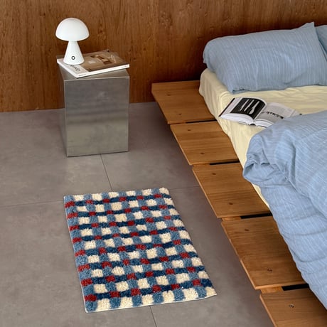 予約販売6月下旬～7月上旬頃発送予定　rug-03102　ブルー×レッド チェックデザイン ラグ 45×70cm