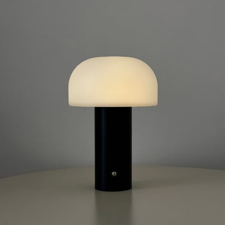 light-03307　USB ポータブル mushroom テーブルランプ