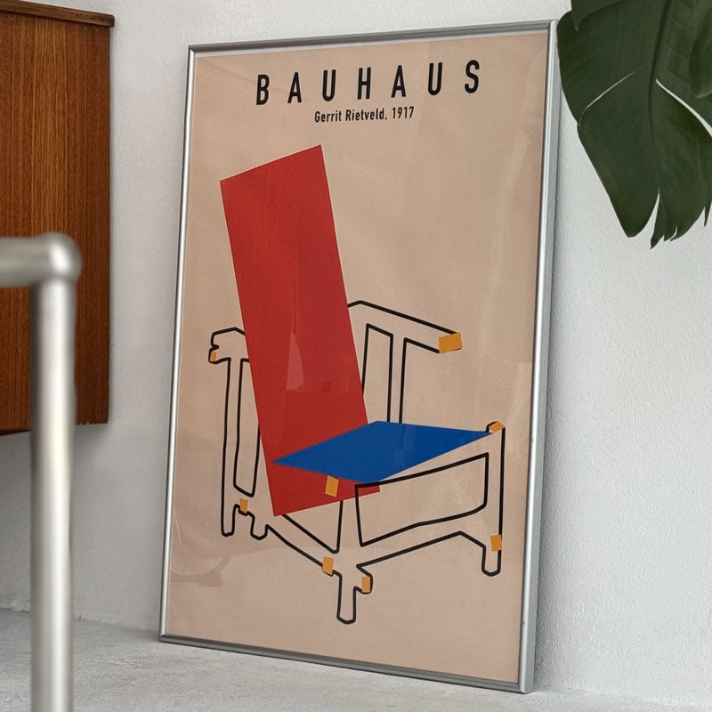 poster-03113 BAUHAUS レッド＆ブルーチェア Gerrit Rietveld