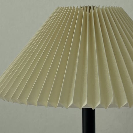 light-03271　USB プリーツシェード スリムスタンド テーブルランプ LED