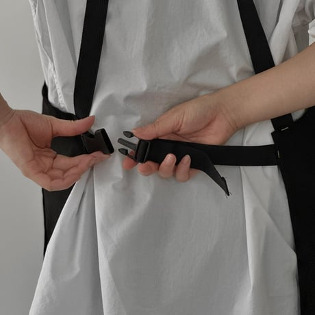 apron-03033　 防水 アジャスターバックル ワークエプロン ブラック