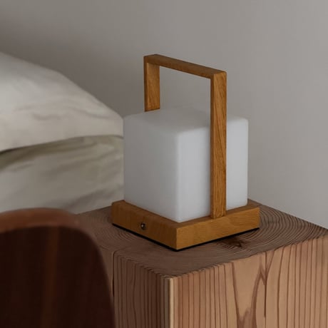 light-03398　USB ハンドル付き キューブ ポータブルランプ LED