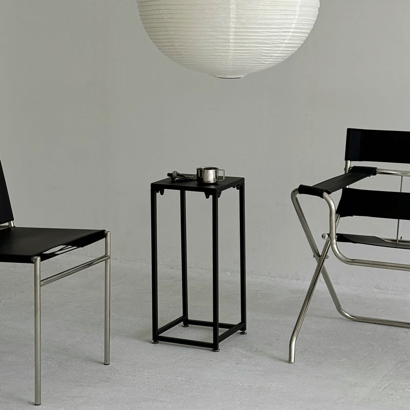 美品 ギャラリー良工房 RYO工房 定価15円 サイドテーブル 彫刻家具 無垢材 美品 ギャラリー良工房 RYO工房 定価15円 サイドテーブル 彫刻