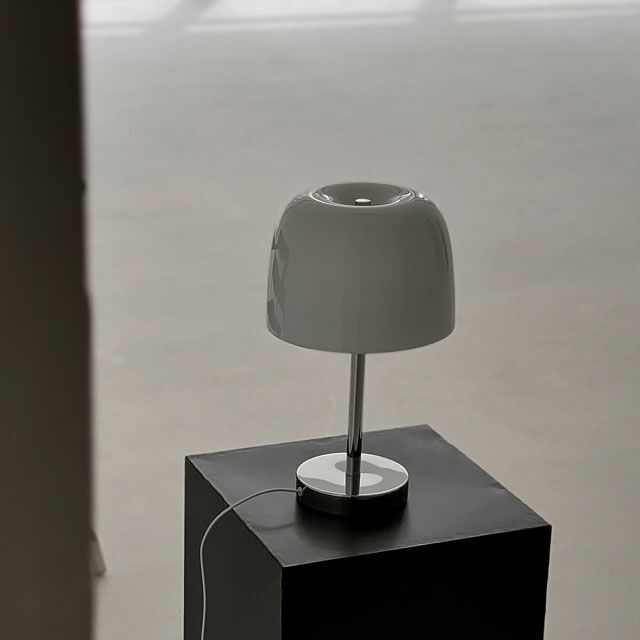 light-03206 USB trapezium ガラスシェード テーブルランプ LED | light-03206 USB trapezium ガラスシェード テーブルランプ LED |