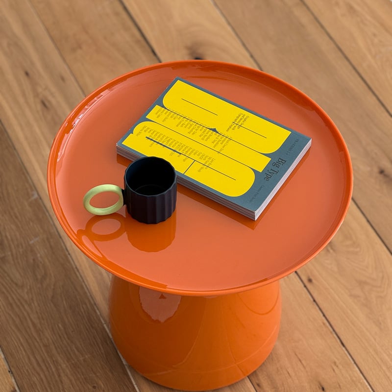 table-03164 オレンジ ラウンド サイドテーブル | ART OF BLACK