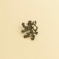 チェコ　ライオンの紋章　ピンバッジ