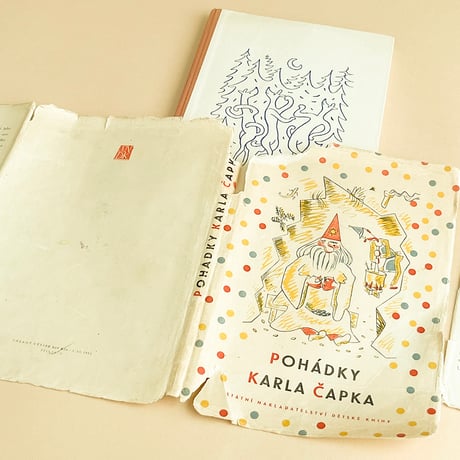 『Pohadky Karla Capka』  カレル・チャペック(Josef Capek) 文　ヨゼフ・チャペック(Josef Capek) 絵　1954年