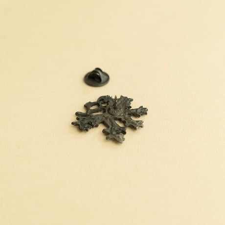 チェコ　ライオンの紋章　ピンバッジ