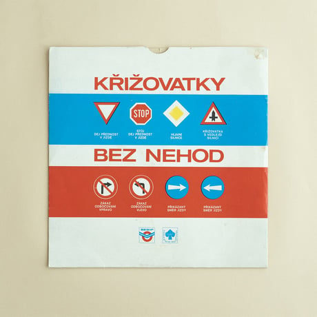 KRIZOVATKY BEZ NEHOD　チェコの交通ルール早見盤