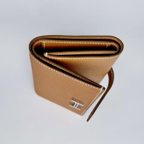 M I U W A　三つ折り財布