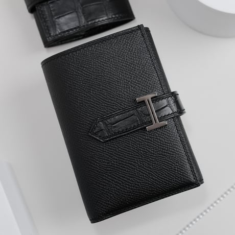 ご依頼者さま専用出品品 MIUWA 三つ折り財布 コインケース付き (総手縫い) | PODADILINGO