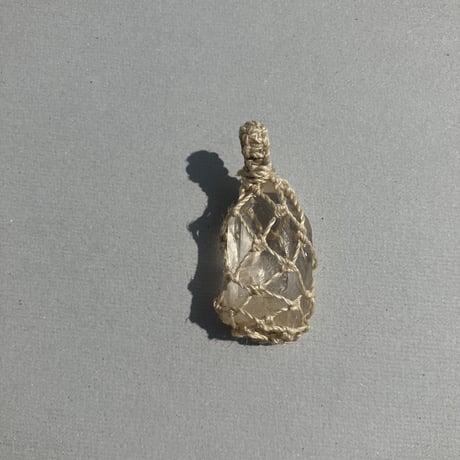 ワイルド系　水晶　魔除け　浄化　ネックレス付き　12-2
