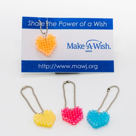 ハートビーズキーホルダー（ハンドメイド）