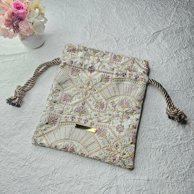 巾着ポーチ インド刺繍生地 ピンクパープル | Lilili