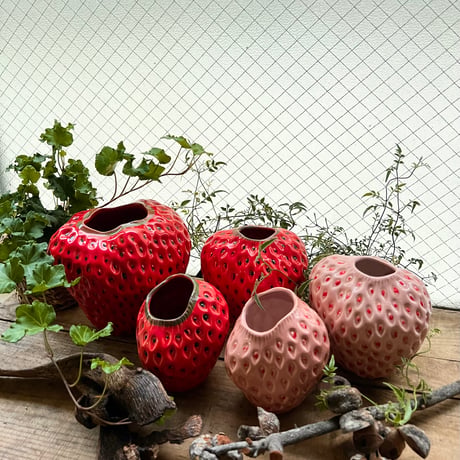 Despots Strawberry vase Large