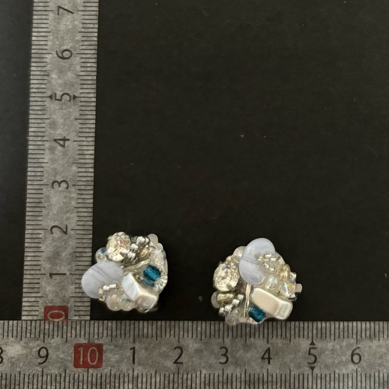 𝐑𝐚𝐩𝐭𝐮𝐫𝐞 ブルーレースアゲート ピアス/イヤリング | AYUJÜ