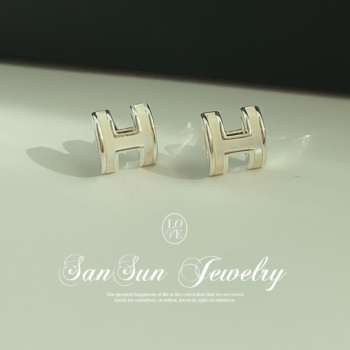 SS712 天然シェル H文字ピアス シルバー | SanSun Jewelry
