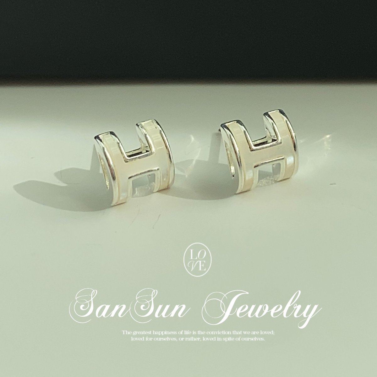【保証書付き】ラシェル　ピアス SS712 天然シェル H文字ピアス シルバー | SanSun Jewelry