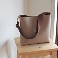スクエアショルダー（大きめ）（ OUTLET ）