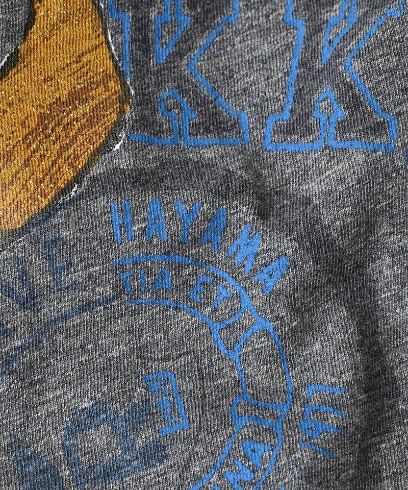 コノッキカレッジプリントの908オーシャンTシャツ (グレーツイード