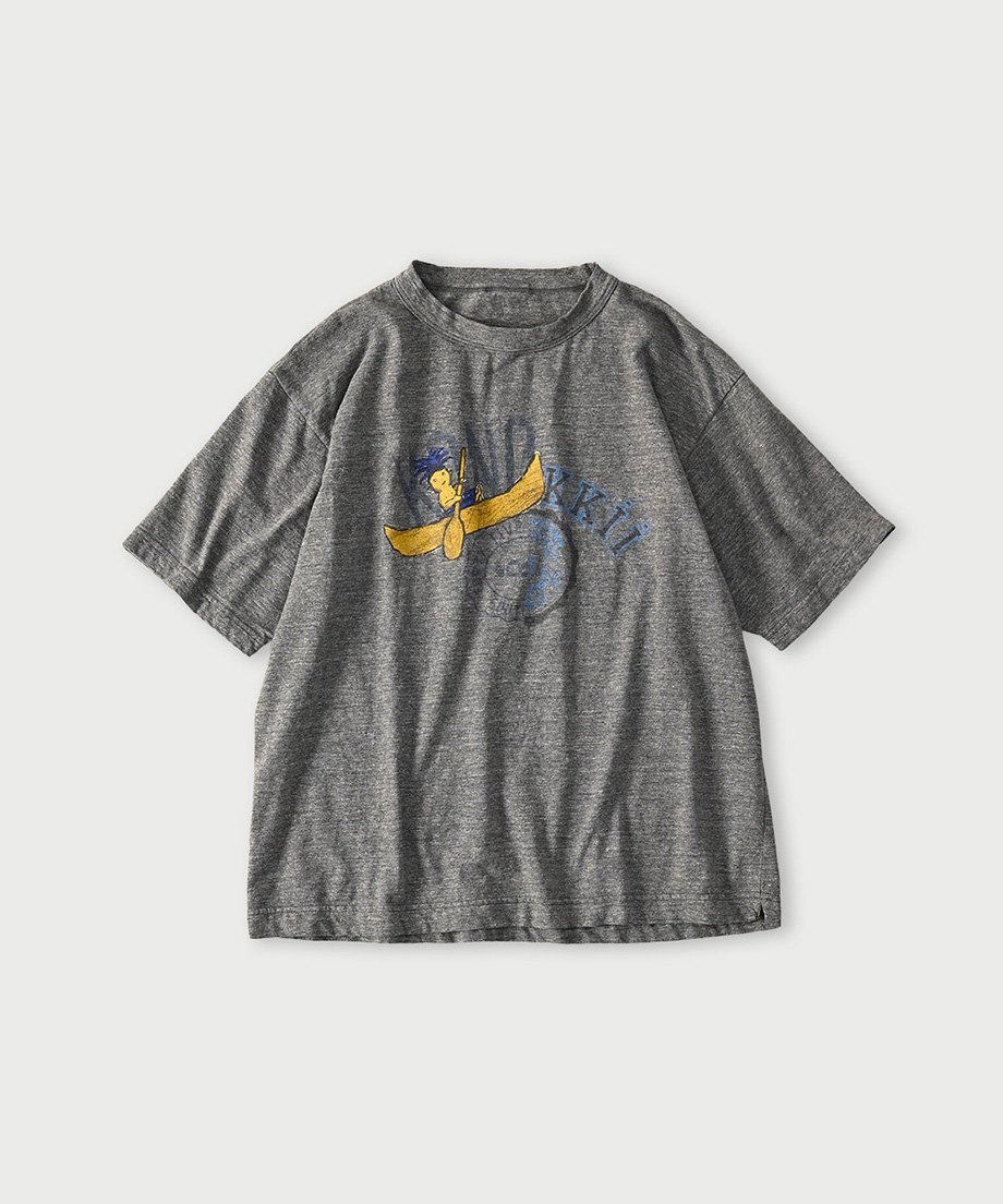 コノッキカレッジプリントの908オーシャンTシャツ (グレーツイード