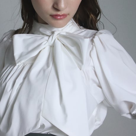 Kitty puff sleeve ribbon blouse【white】