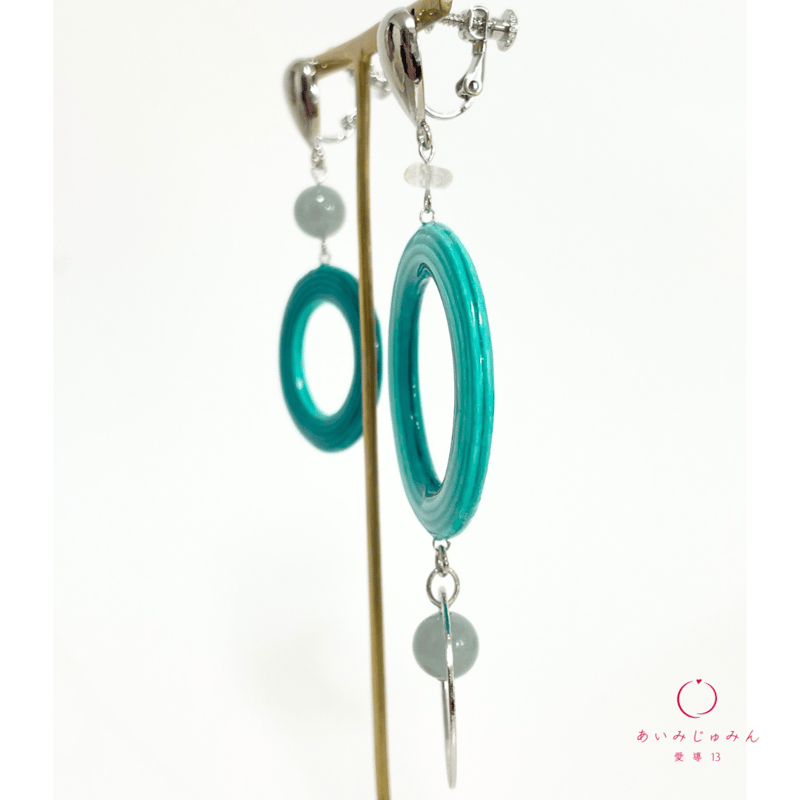 青緑色 水引き × 翡翠 × ムーンストーン《イヤリング》 | あいみじゅ
